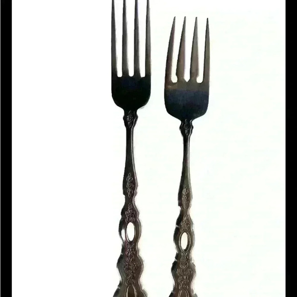 Oneida Community FANTASY Pierced Set 8 Pieces Stainless Dinner Ware EUC - Picture 3 of 4